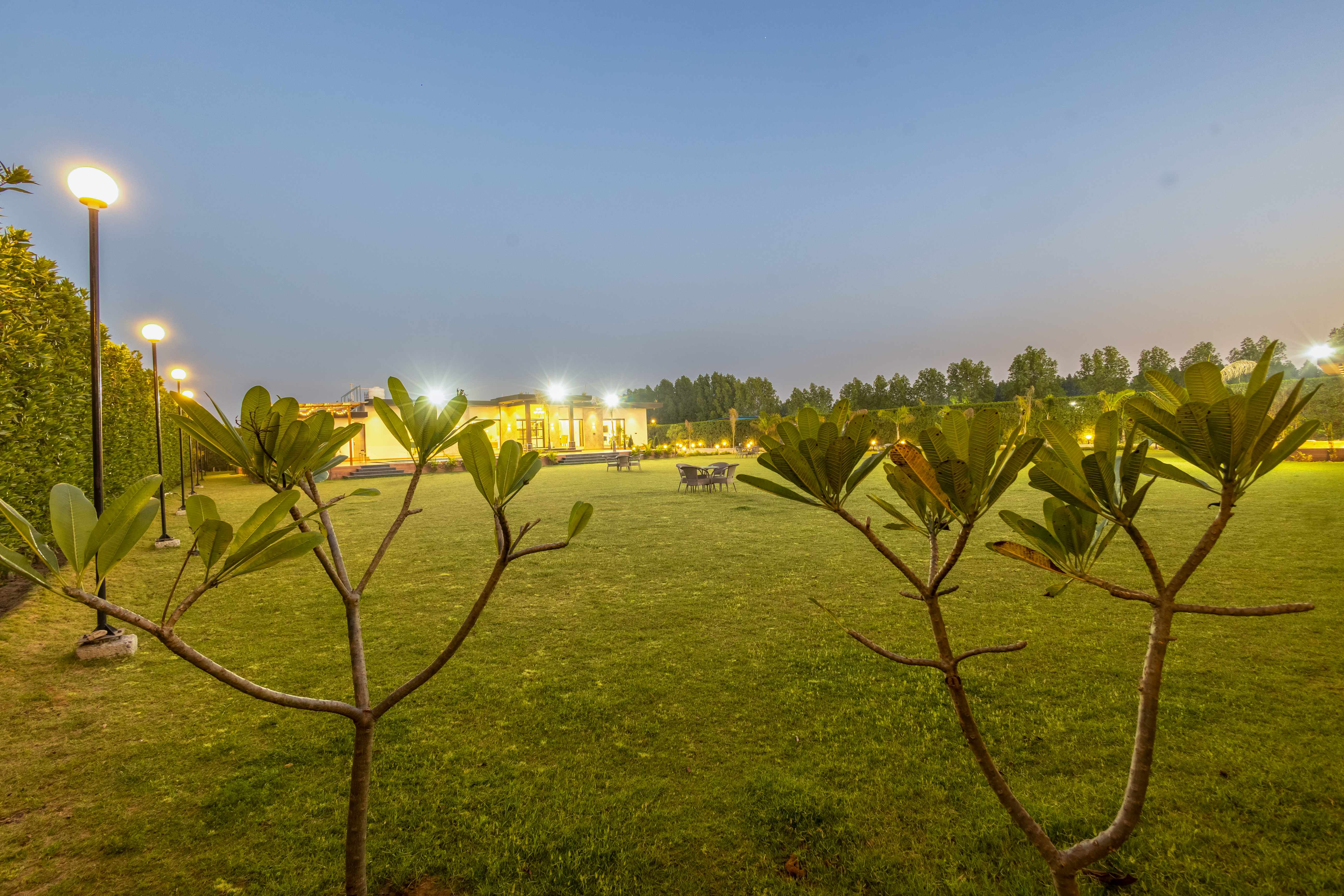 Vanraaj Farms lawn event setting